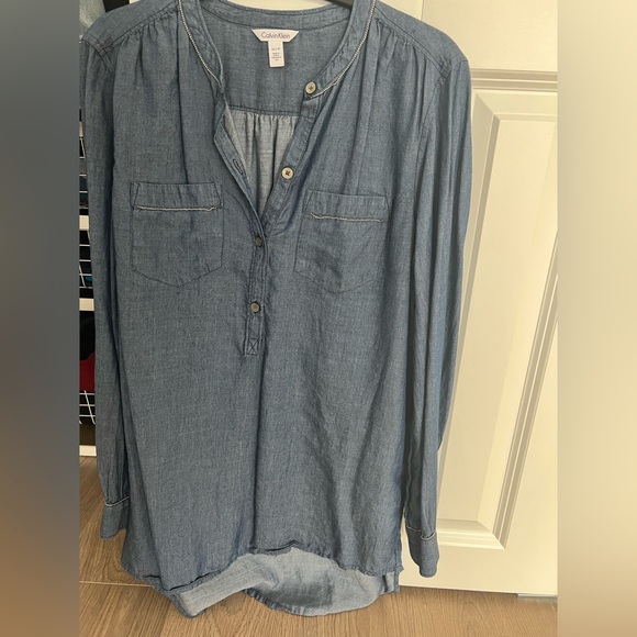 🌷Calvin Klein long shirt🌷 - Picture 2 of 4